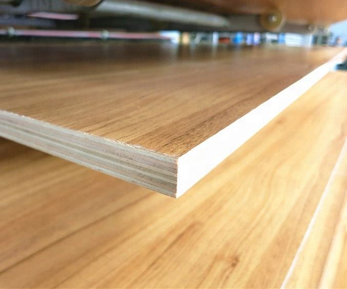 Melamīna laminēta MDF plāksne mēbelēm un virtuves skapim 18mm 4x8 MDF ar melamīna plēves loksni