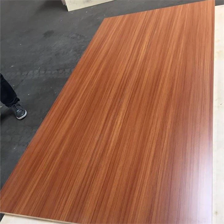 Melamīna saplākšņa dēļi 18 MM spīdīgi matētas krāsas