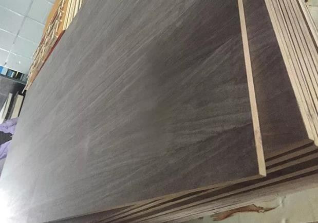 Natural Or Engineered Oak, Walnut, Cherry Veneered MDF Manufacturer