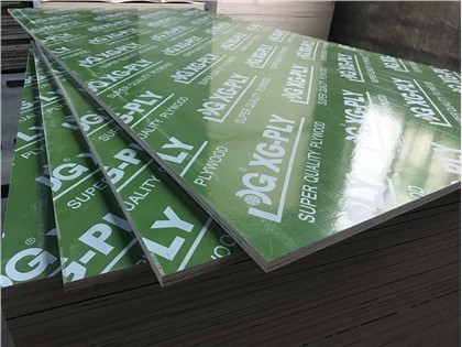 PP saplāksnis ar plastmasas pārklājumu celtniecībai