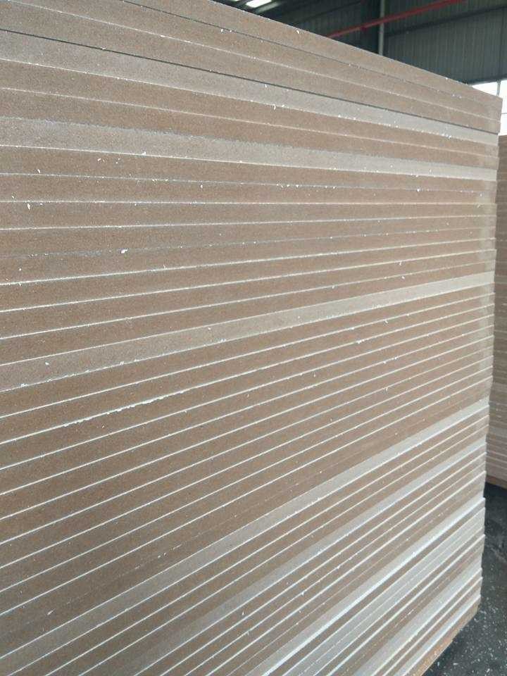 Melamined MDF pielāgots izmērs 2100*2800/1220*2800 mm mēbelēm.